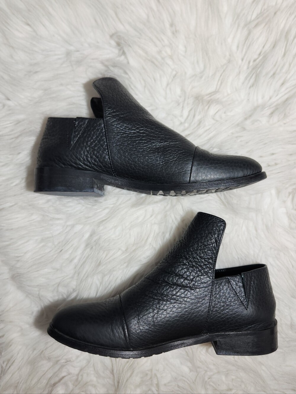 Abramey Black Leather Booties 36